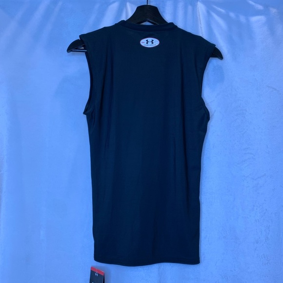 BNWT Men’s Under Armour black compression Heatgear™️ sleeveless tank top. - Picture 3 of 7